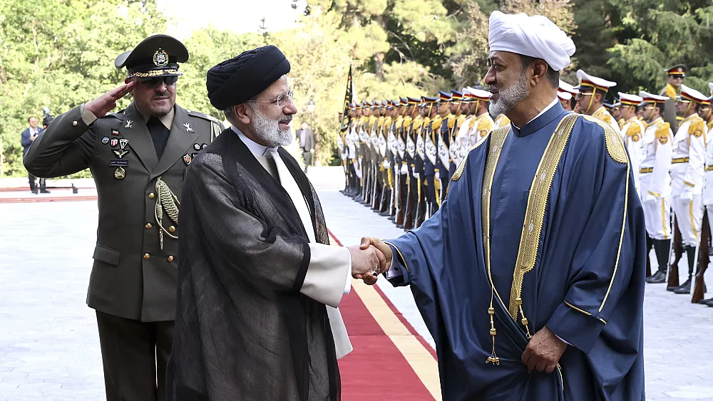 Receiving the Sultan in Iran 1