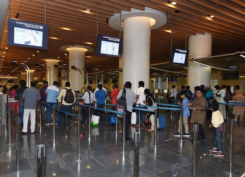 الجنسيات الاكثر تحركا في مطار مسقط 