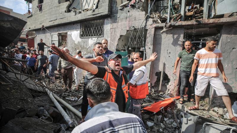 قصف المنازل والأسواق – مئات الشهداء من النساء والأطفال في غزة
