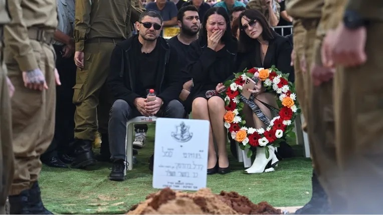 مقتل ضابط وجندي اسرائيليين